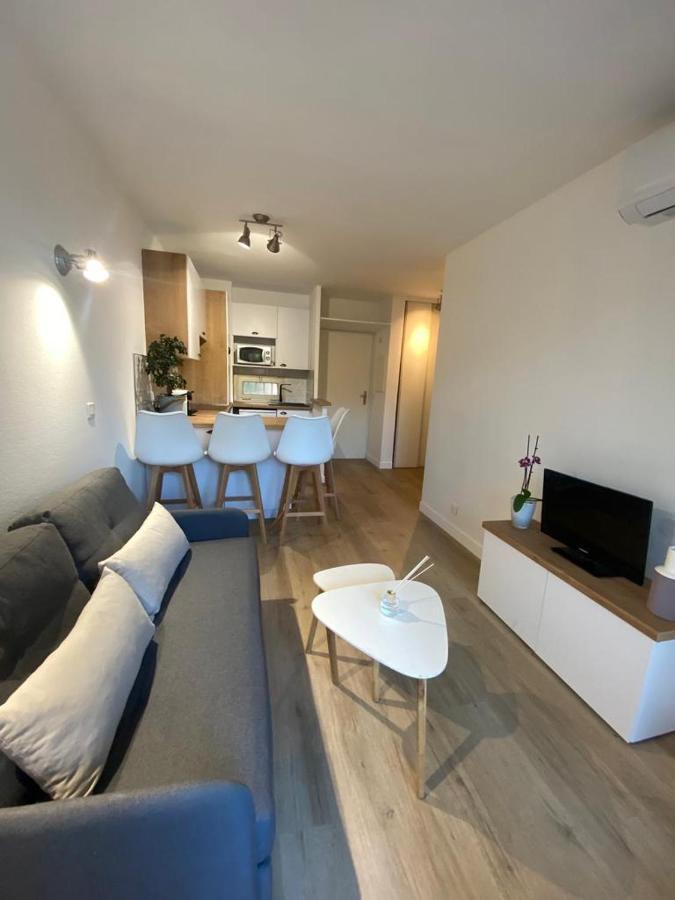 Appartement Avec Piscine 5 Min A Pieds Des Plages Валлорис Экстерьер фото